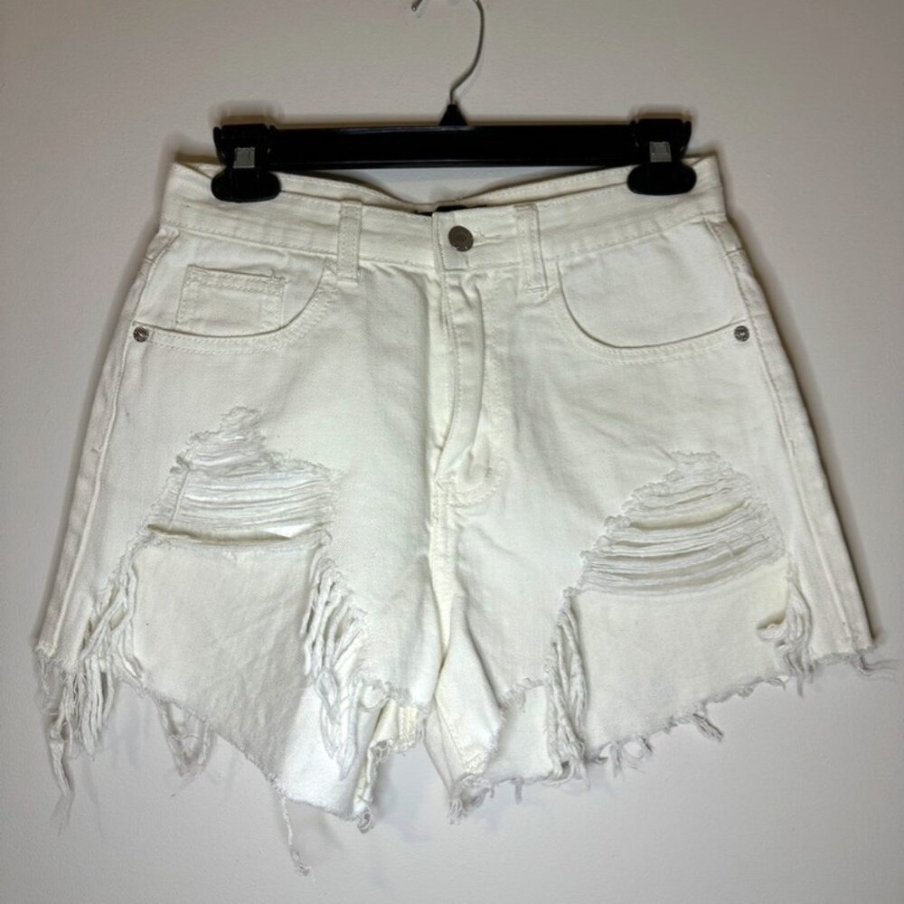 Momokrom, distressed shorts, white, Size 24/25